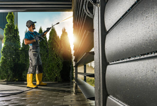 Best Animal Enclosure Cleaning  in Rayre, MO